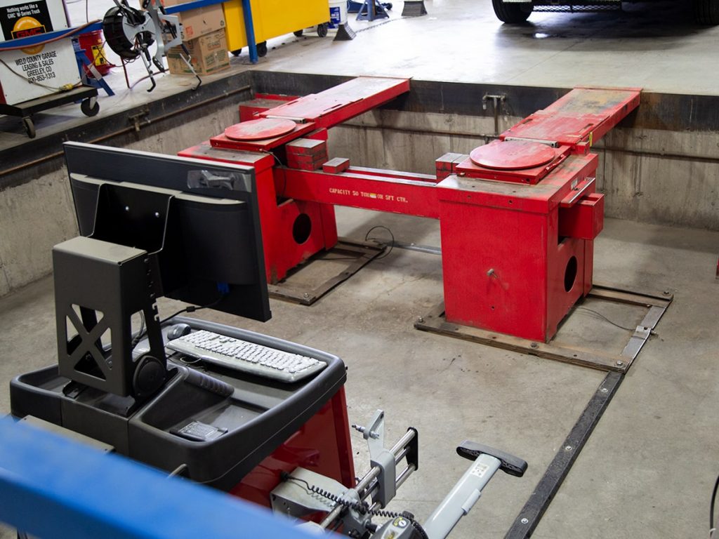 Heavy-Duty Vehicle Alignment System Service